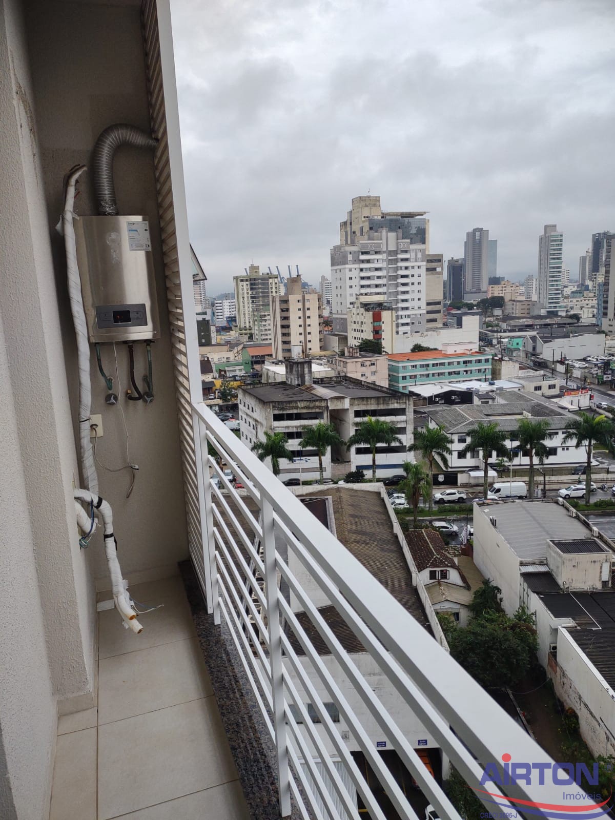 ALUGA APARTAMENTO 1 Suite + 1 Dormitório - Centro Itajaí SC