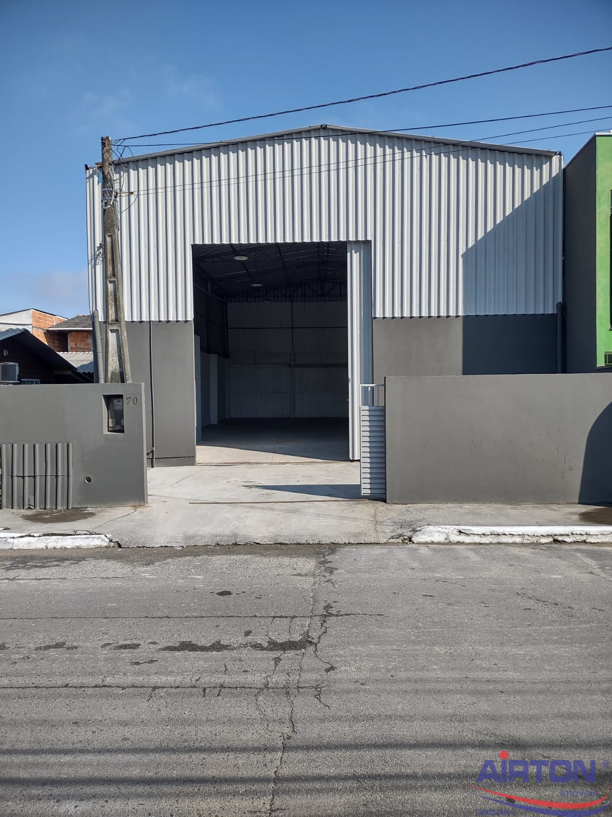 Aluga GALPÃO 180 m² - bairro Cidade Nova - Itajaí SC