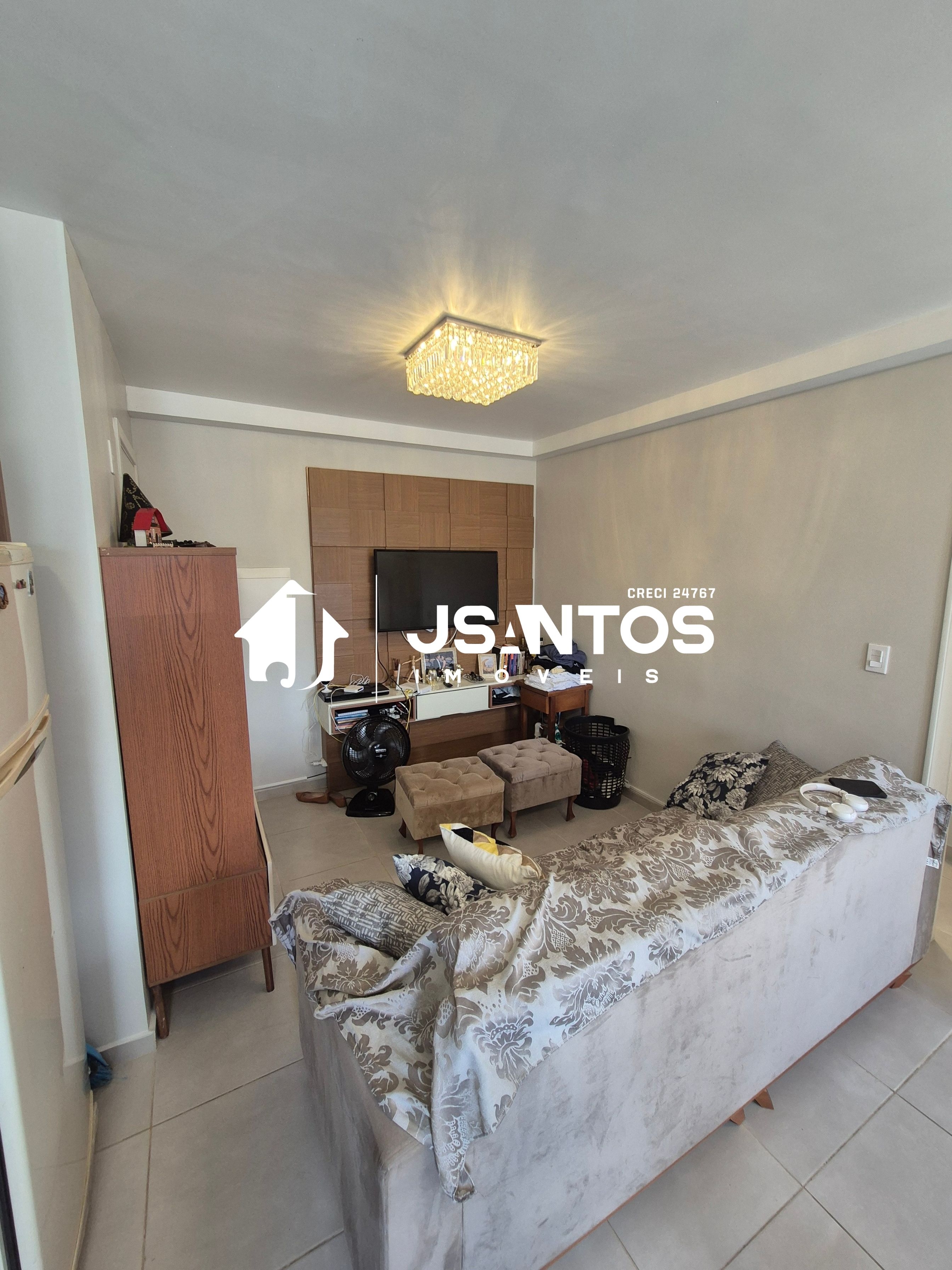 APARTAMENTO COM 02 DORMITÓRIOS