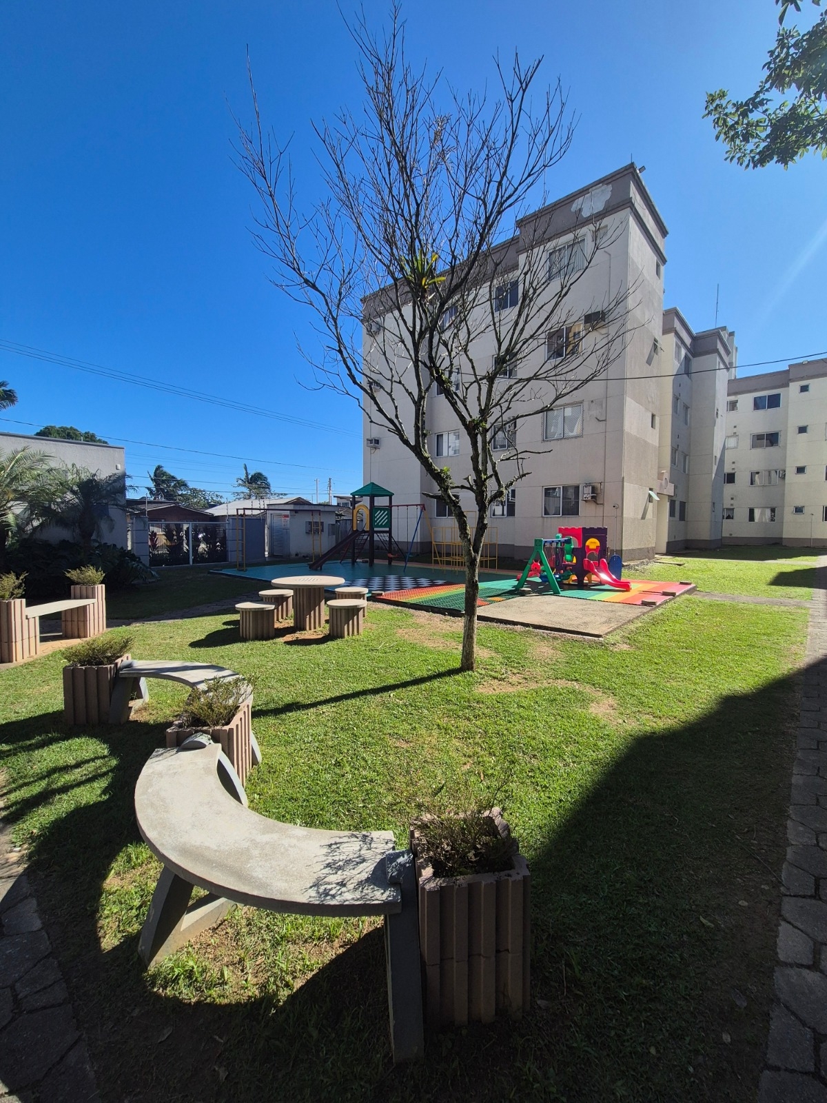 Oportunidade - Apartamento 02 dormitórios no Cordeiros Parte Alta