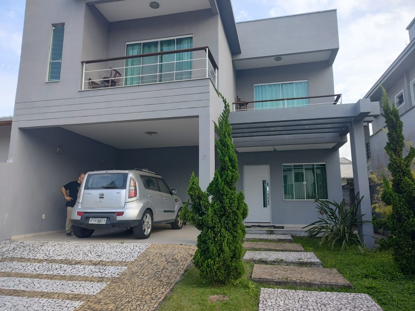 Linda Casa para locação em condominio fechado. 