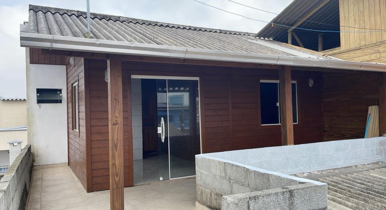 Espaço Versátil: 3 casas + 1 kitnet rentabilizando