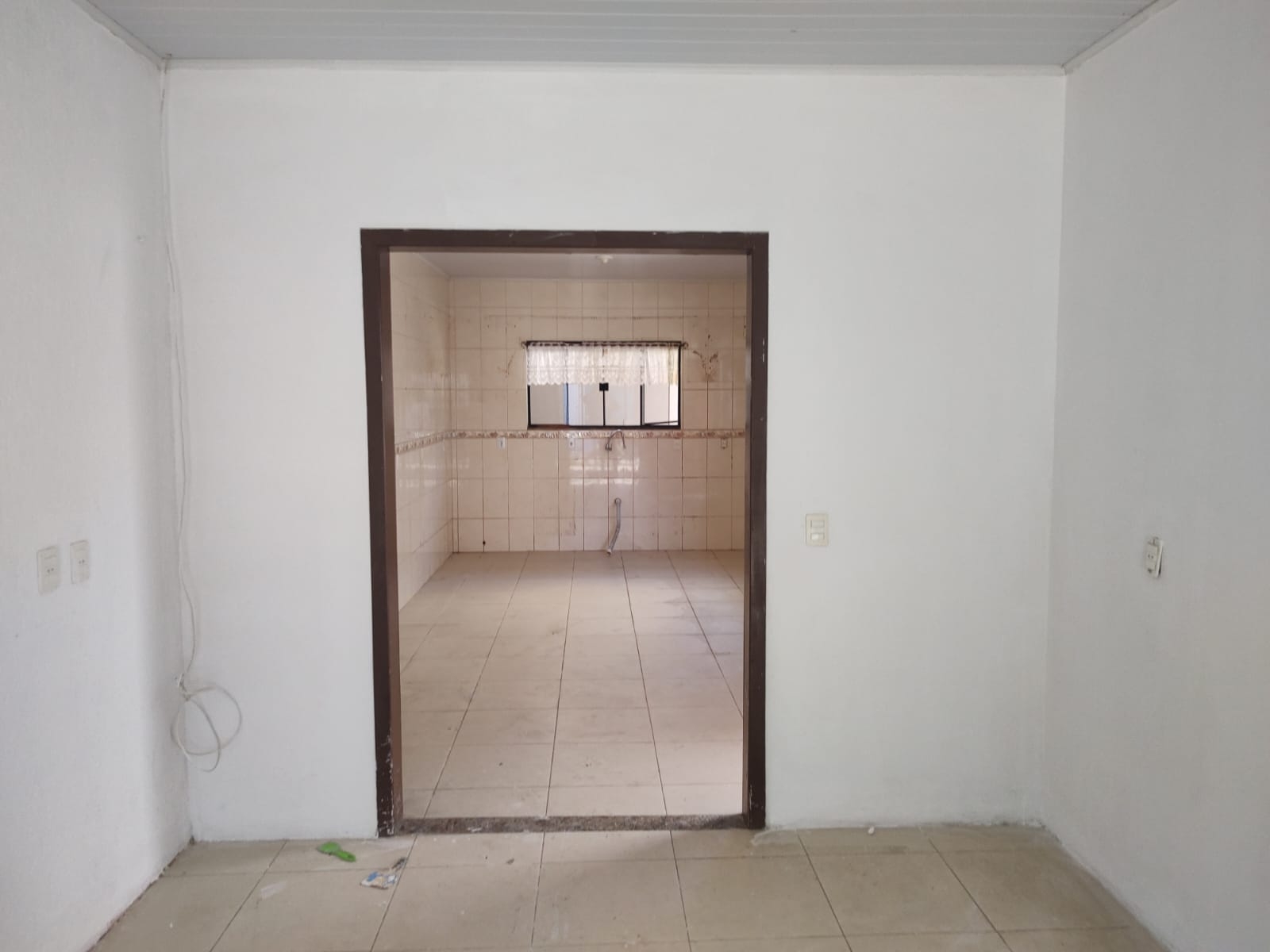 CASA A VENDA NA MURTA.