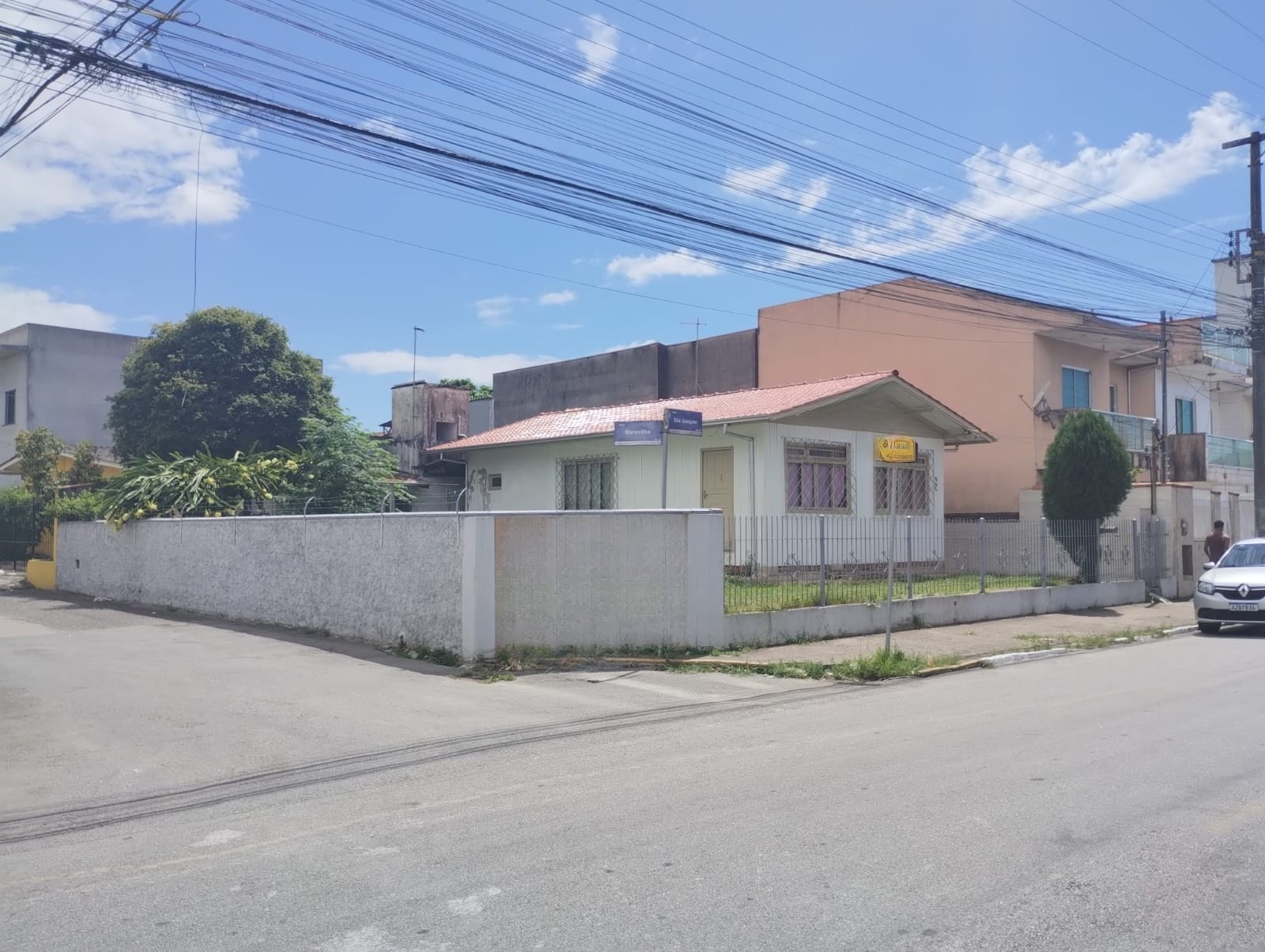 TERRENO COMERCIAL /CASA MADEIRA