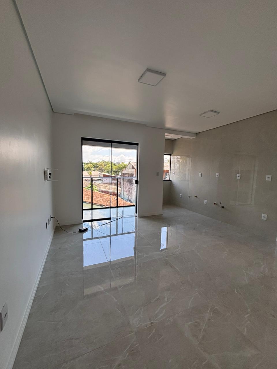 Apartamento 2 dormitórios com sacada c/churrasqueira - São Vicente