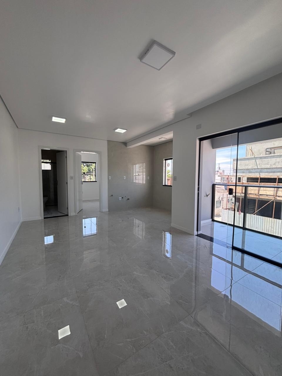 Apartamento de 1 dormitório com sacada c/ churrasqueira - São Vicente